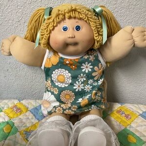 Vintage Cabbage Patch Kid Girl HTF Butterscotch Hair Blue Eyes Head Mold #5 1985